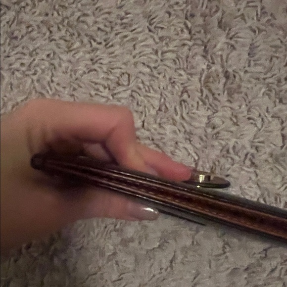 Elegant Black and Brown Wallet - Picture 6 of 9